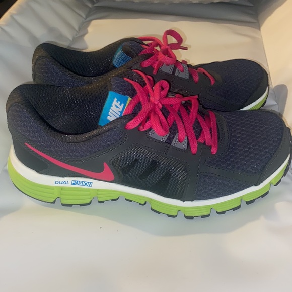 Nike runners - Picture 4 of 4